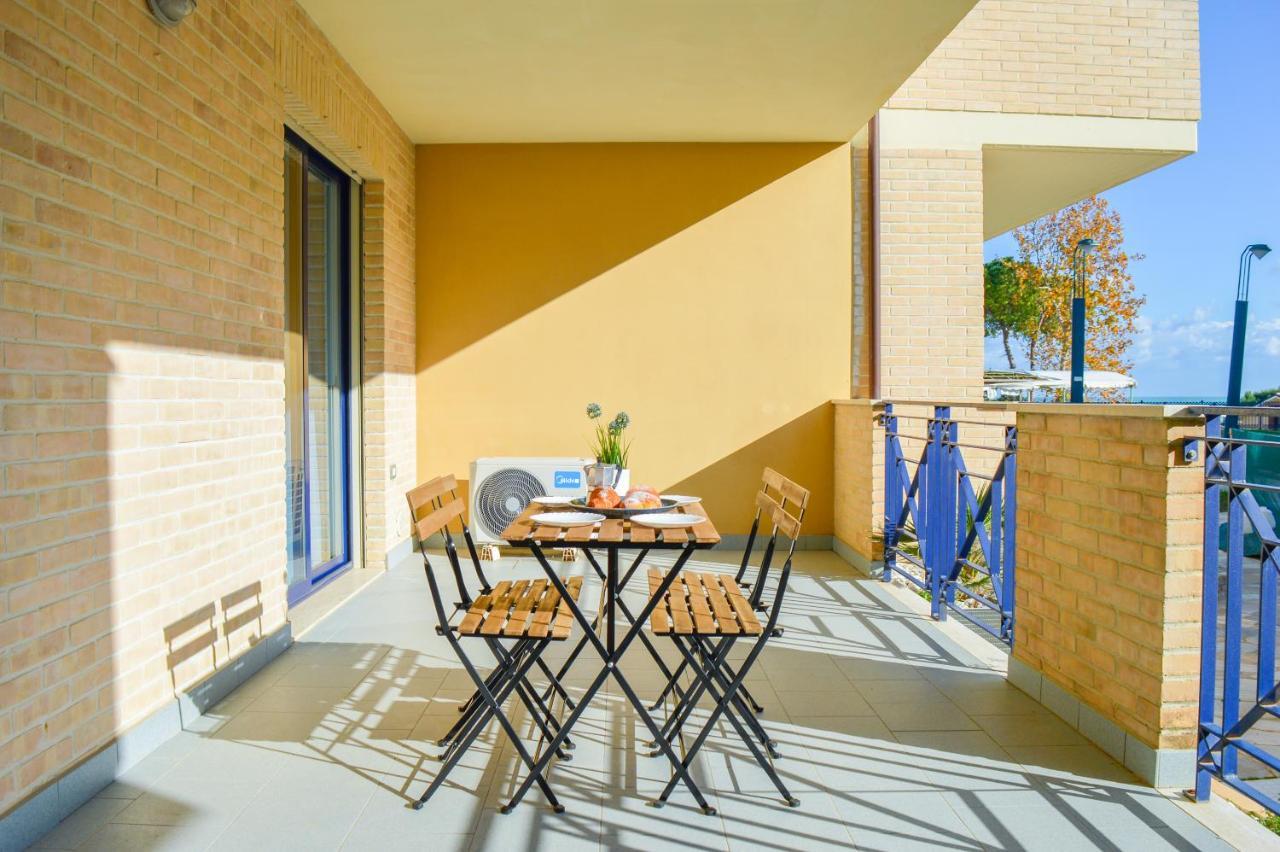 Homiday - Green Bay Village Pineto Luaran gambar